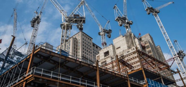WHAT’S DRIVING CHANGE IN EDUCATION CONSTRUCTION?