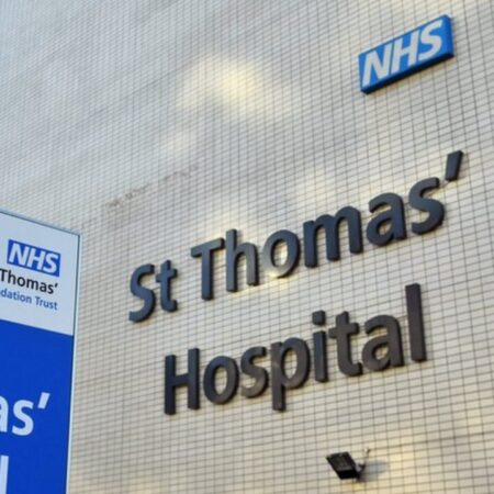 context_stthomas_hospital_healthcare_nhs_topo_closeup